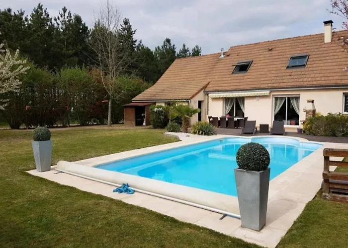 Casa de Férias Maison Proche Du Circuit Des 24h Ruaudin